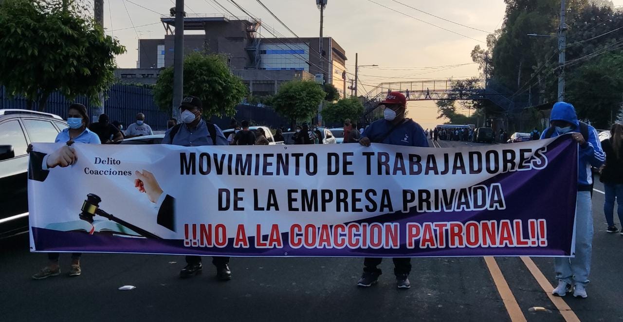 Sindicatos denuncian a empresas privadas por obligarlos a participar en la protesta del próximo 17 de octubre sindicatos-denuncian-a-empresas-privadas-por-obligarlos-a-participar-en-la-protesta-del-proximo-17-de-octubre